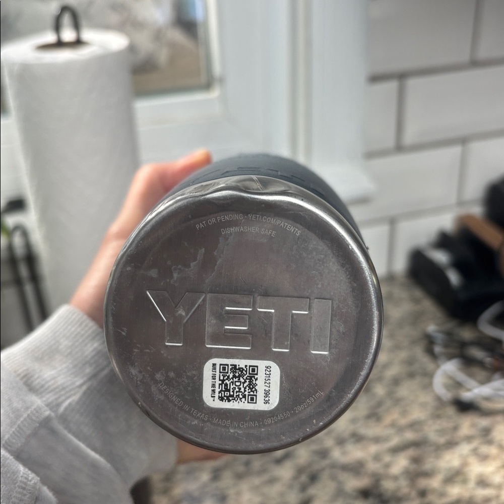 Used yeti collection - Picture 5 of 8